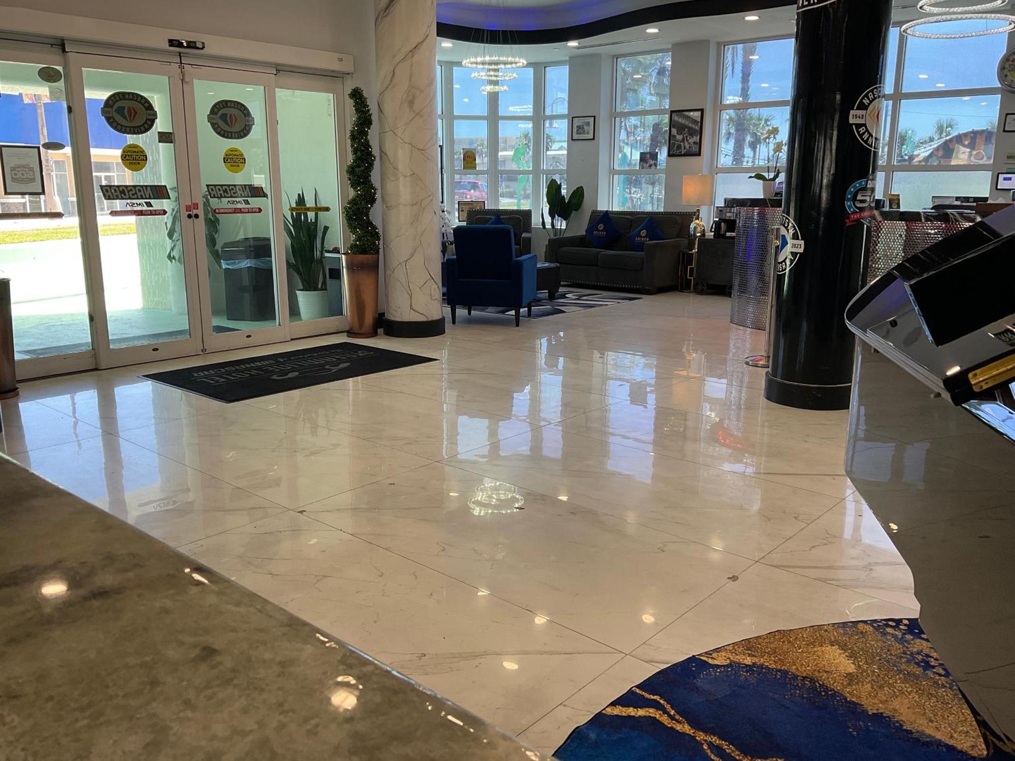 流线酒店-德通纳海滩市 代托纳海滩 外观 照片