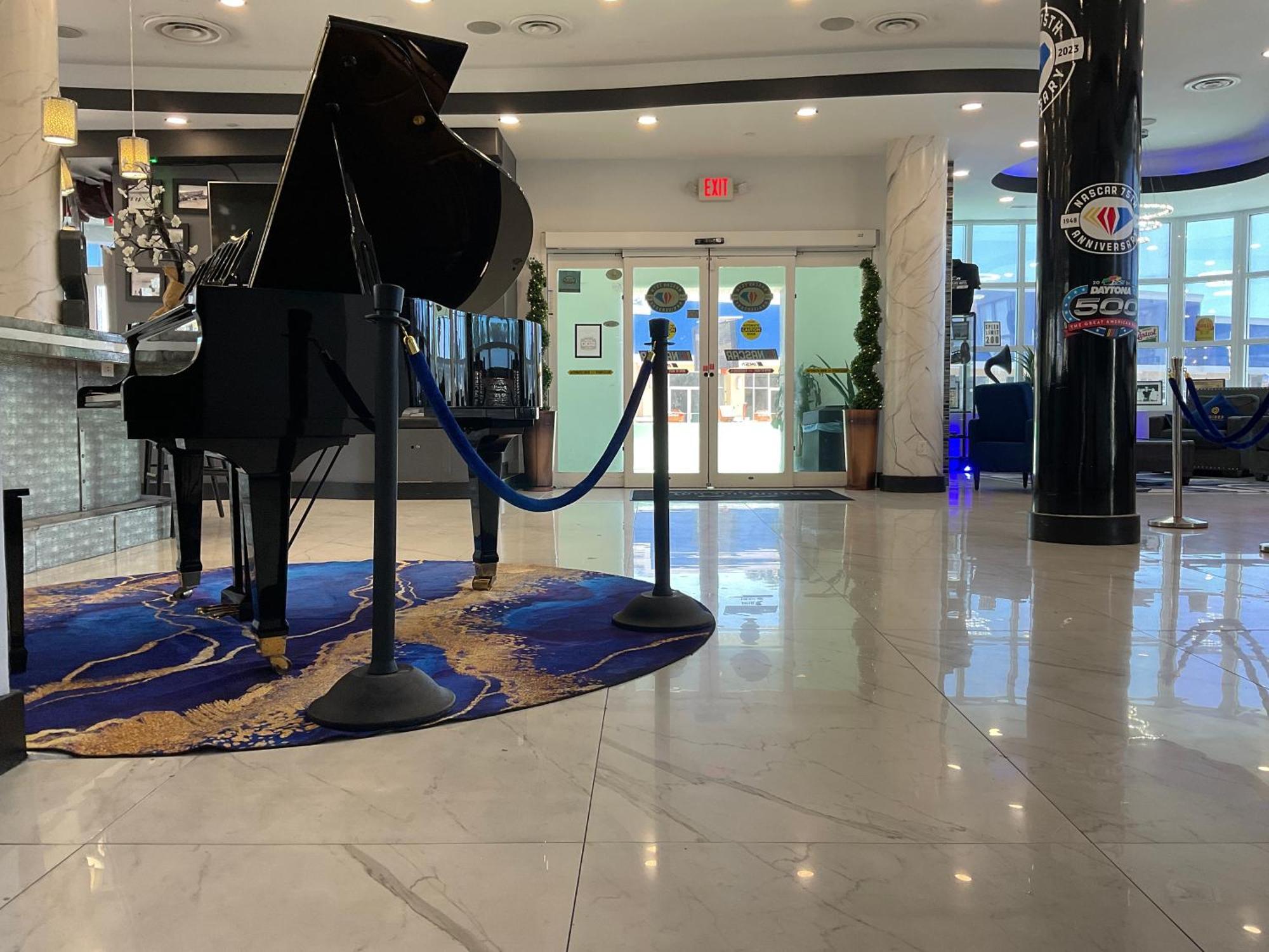流线酒店-德通纳海滩市 代托纳海滩 外观 照片